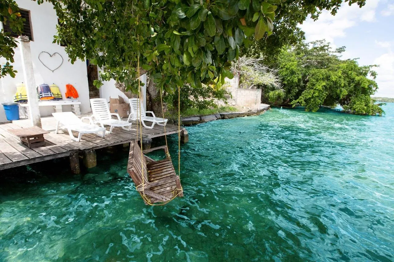 Marina Izavela Hotel Bacalar