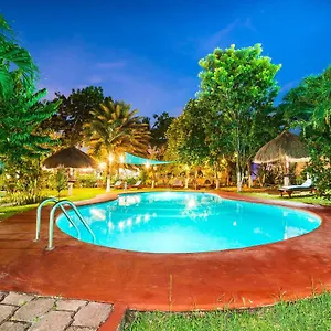 Capital O Colibrí Hotel